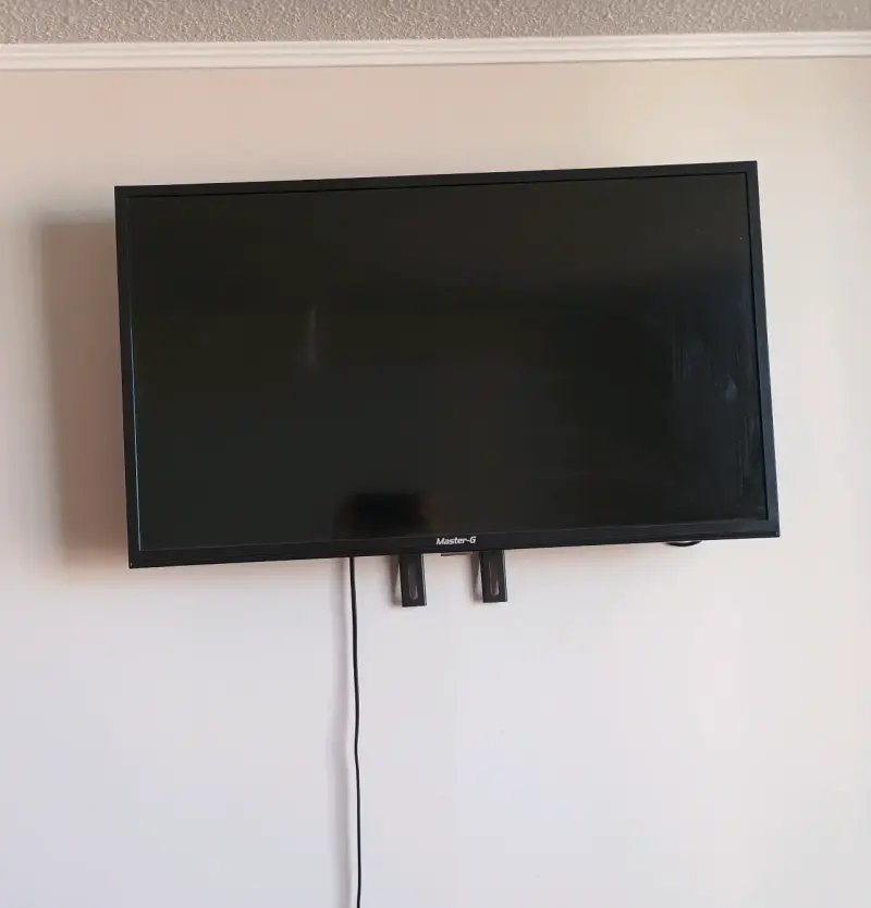 Televisor LED Master-G 40 pulgadas - 1