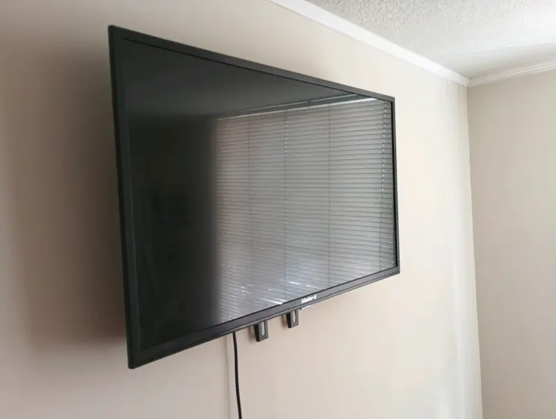Televisor LED Master-G 40 pulgadas - 2
