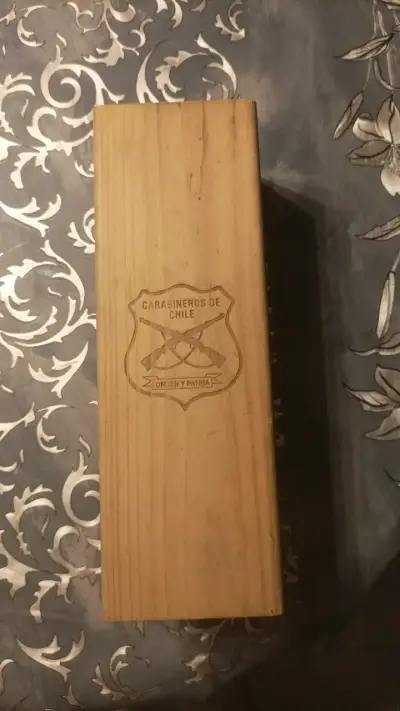 Caja de madera Carabineros de Chile - miniatura 1