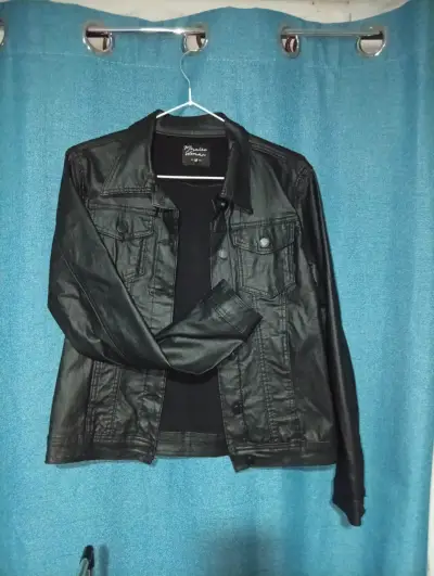 Chaqueta ecocuero negra  mujer - miniatura 1