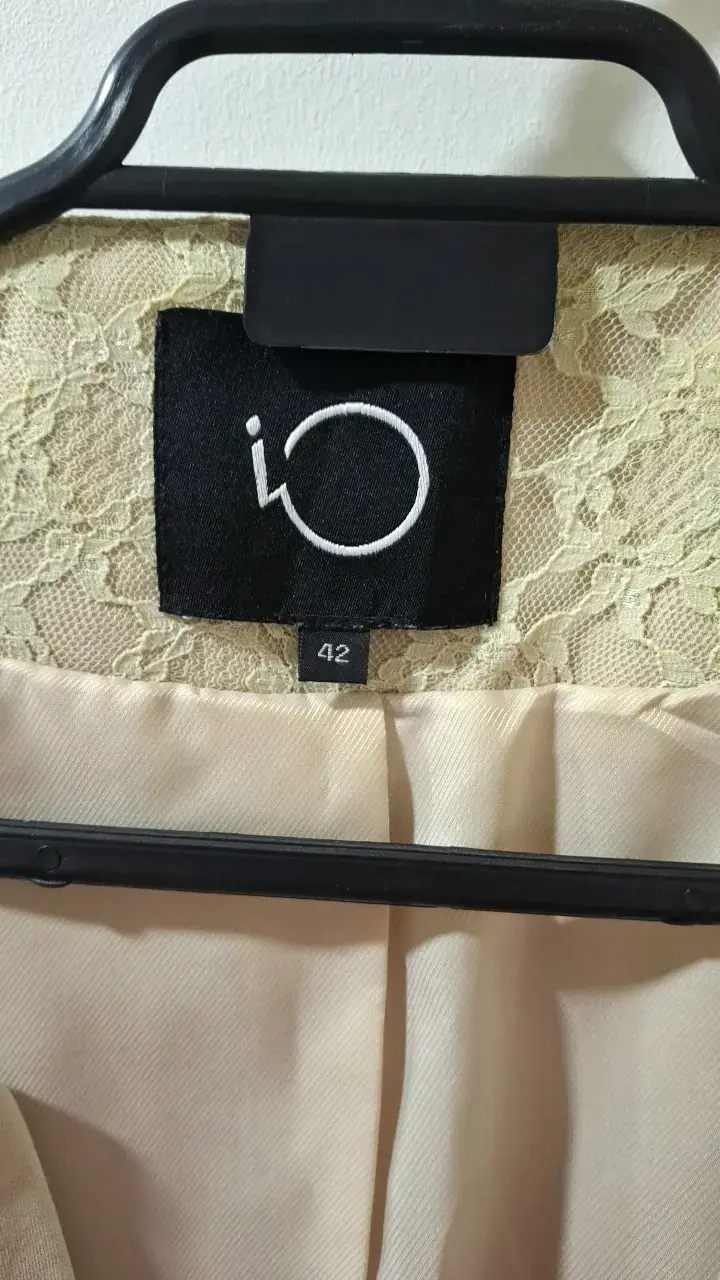 Chaleco beige sin mangas para mujer - 2