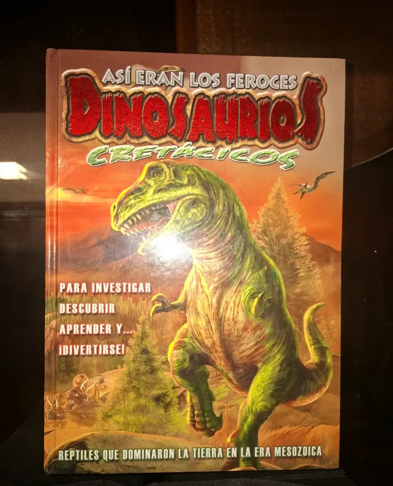 Libro 'Dinosaurios del Cretácico' para niños - 1