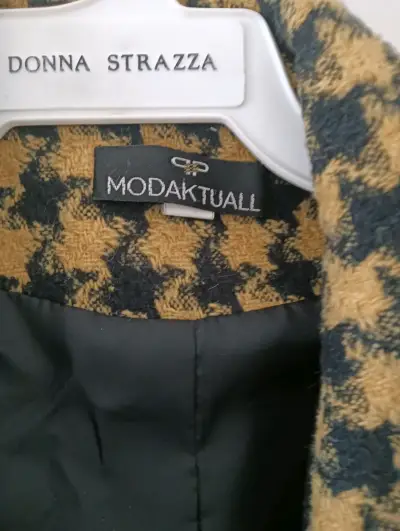 Blazer amarillo y negro - miniatura 4