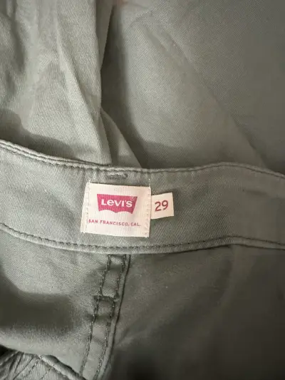 Pantalones cargo verdes - miniatura 2
