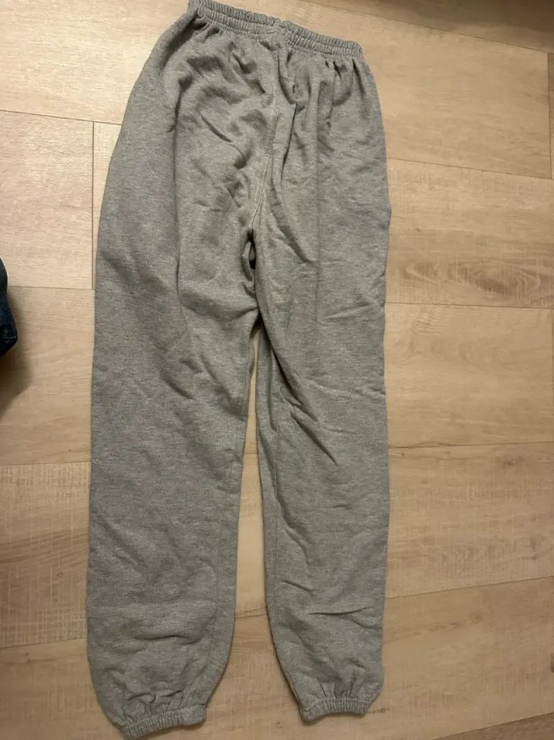 Pantalones de buzo gris cómodos - 1