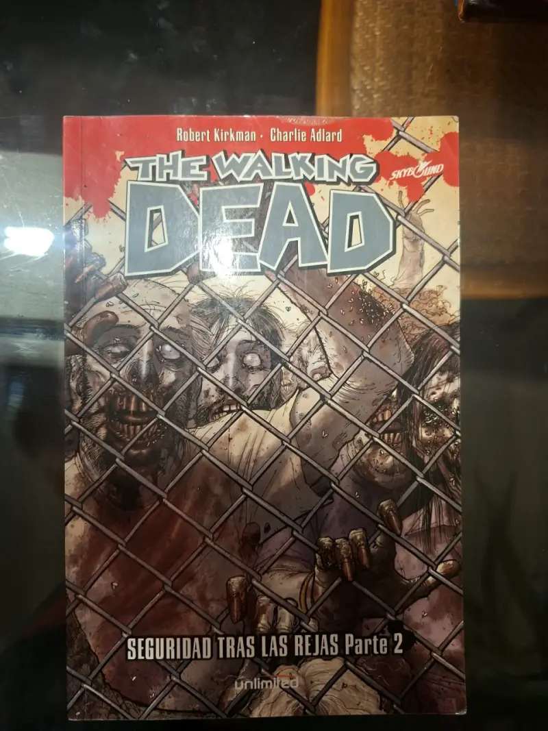 Cómic The Walking Dead Seguridad Tras Las Rejas P2 - 1