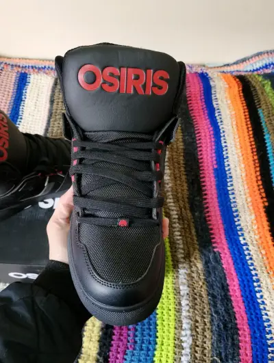 Zapatillas Osiris negras y blancas NUEVAS - miniatura 3