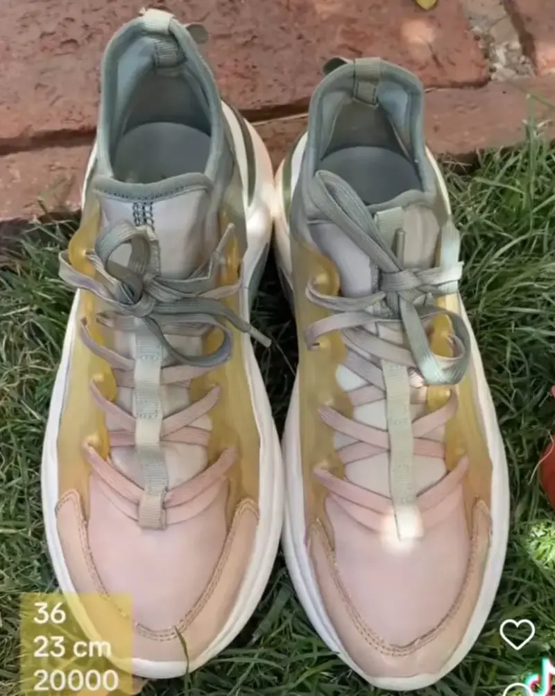 Zapatillas deportivas beige y verde - 2
