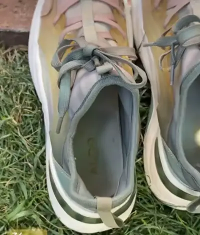 Zapatillas deportivas beige y verde - miniatura 3