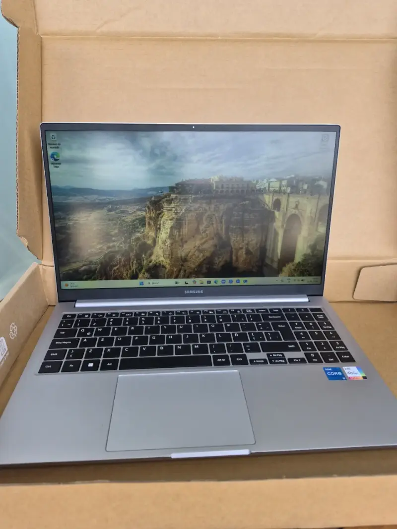 Galaxy Book4 i5 - 1
