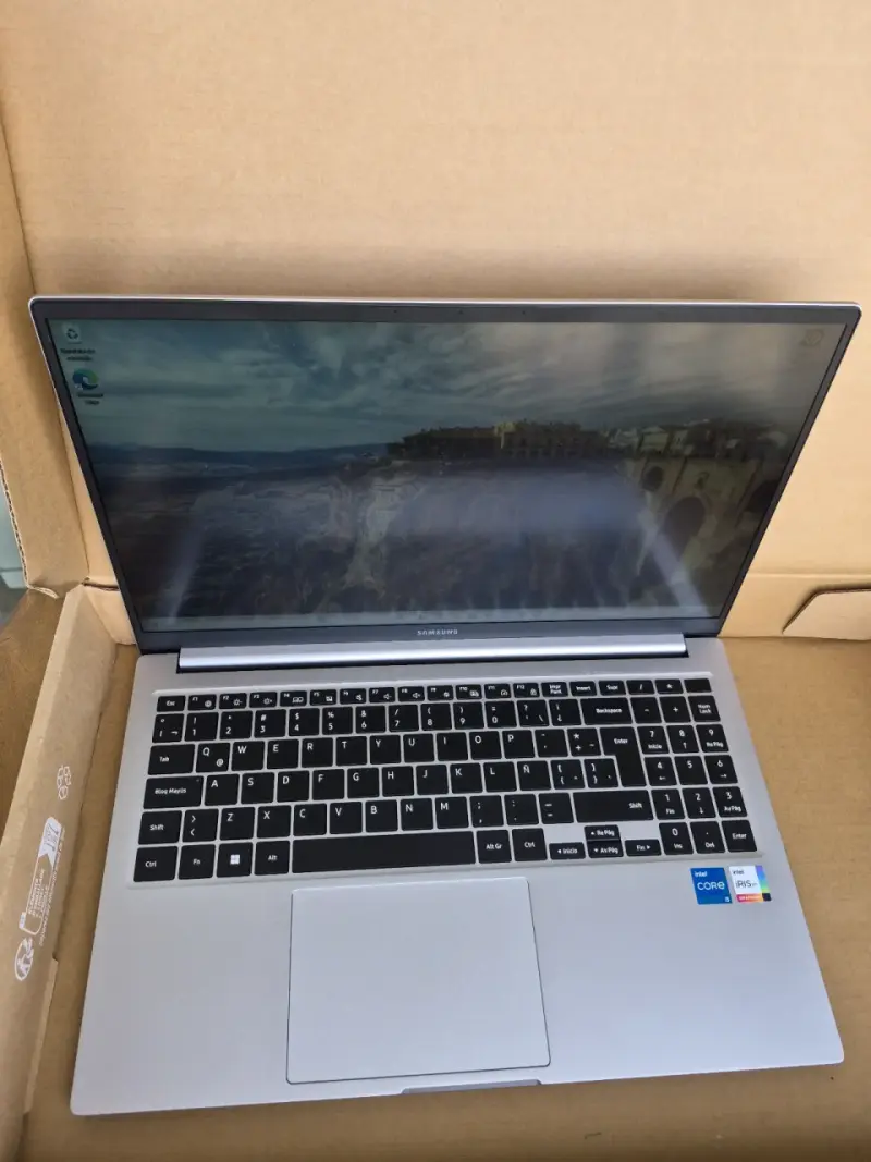 Galaxy Book4 i5 - 3