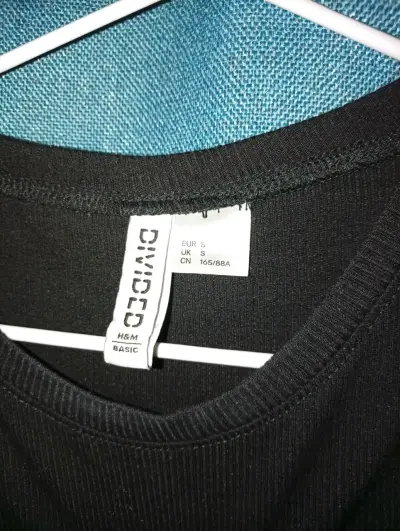 Bodie negra H&M Divided básica - miniatura 1