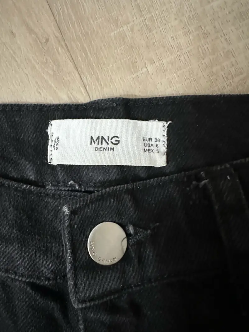 Jeans negros de mezclilla - 3