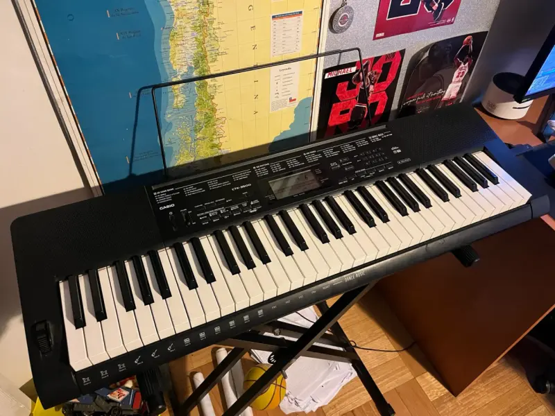 Teclado Casio CTK-3500 con soporte - 1