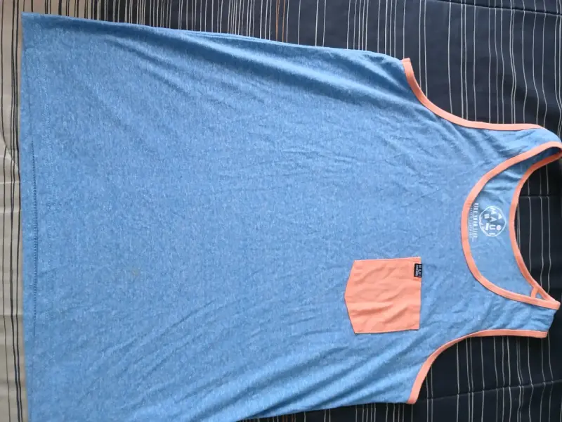 Polera sin mangas O'Neill negra con capucha - 6