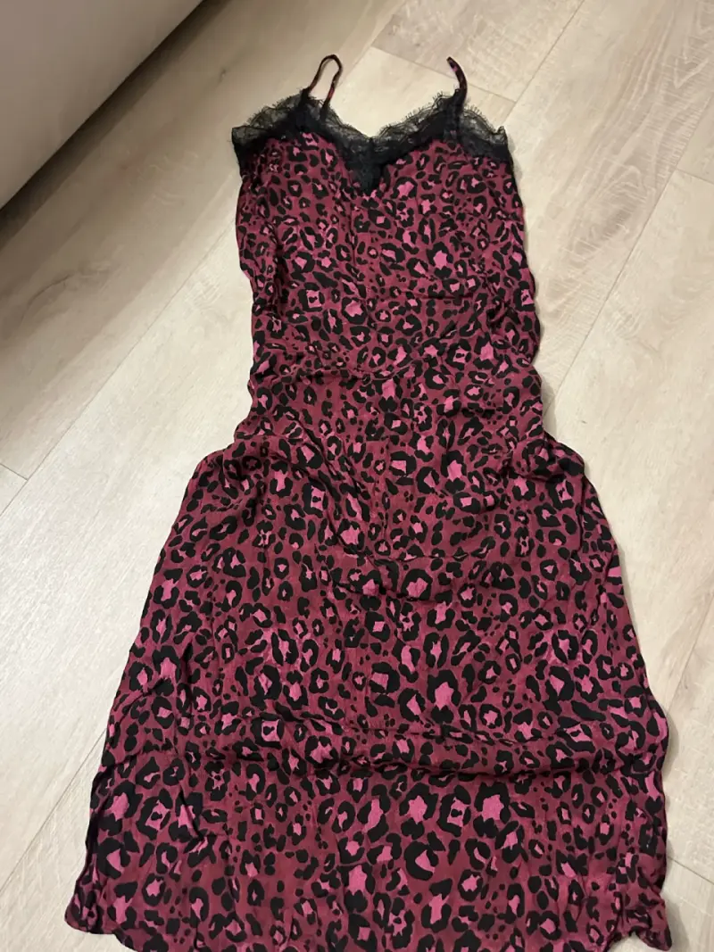 Vestido animal print con encaje - 1