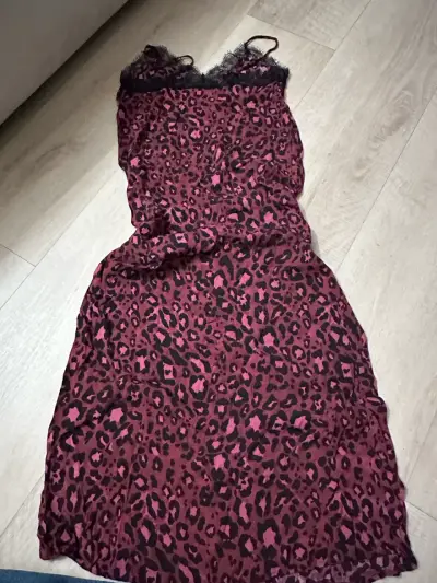 Vestido animal print con encaje - miniatura 2