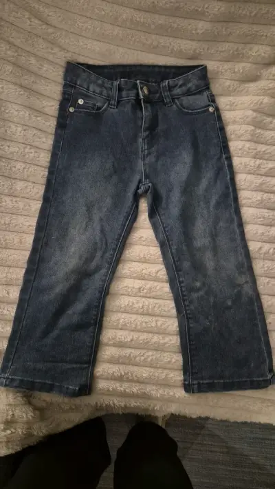 Jeans de mezclilla azul para niña - miniatura 1