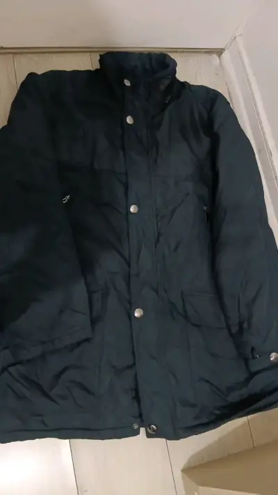 Chaqueta de invierno azul oscuro con botones - miniatura 1