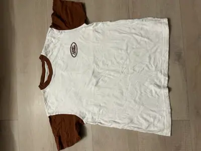 Polera Land Rover blanca y marrón - miniatura 1