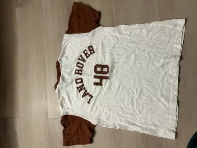 Polera Land Rover blanca y marrón - miniatura 2