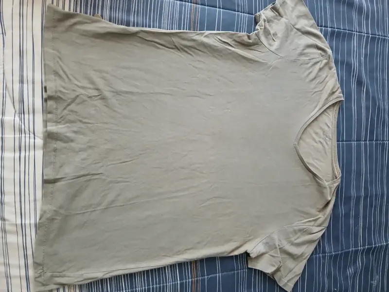 Polera verde Matterhorn estampada - 4