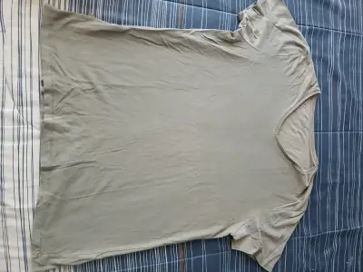Polera verde Matterhorn estampada - miniatura 4