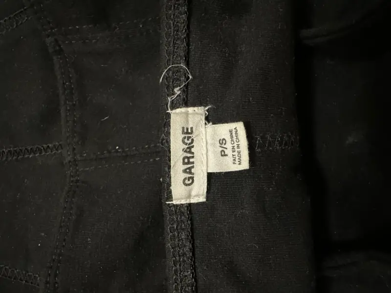 Top negro de tirantes estilo corsé - 3