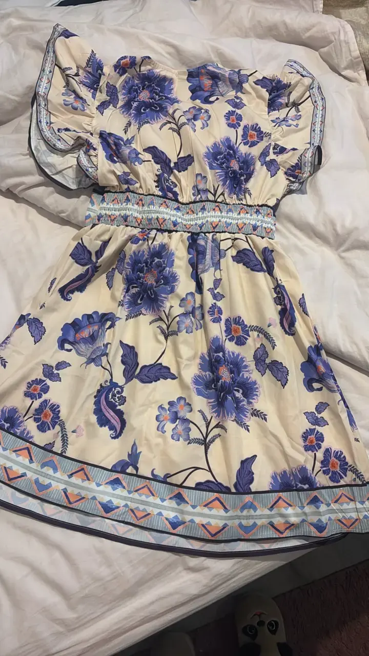 Vestido floral con mangas abullonadas - 2