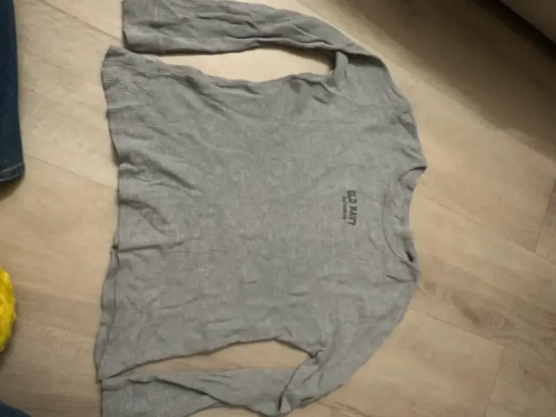 Polera manga larga gris Old Navy - 1