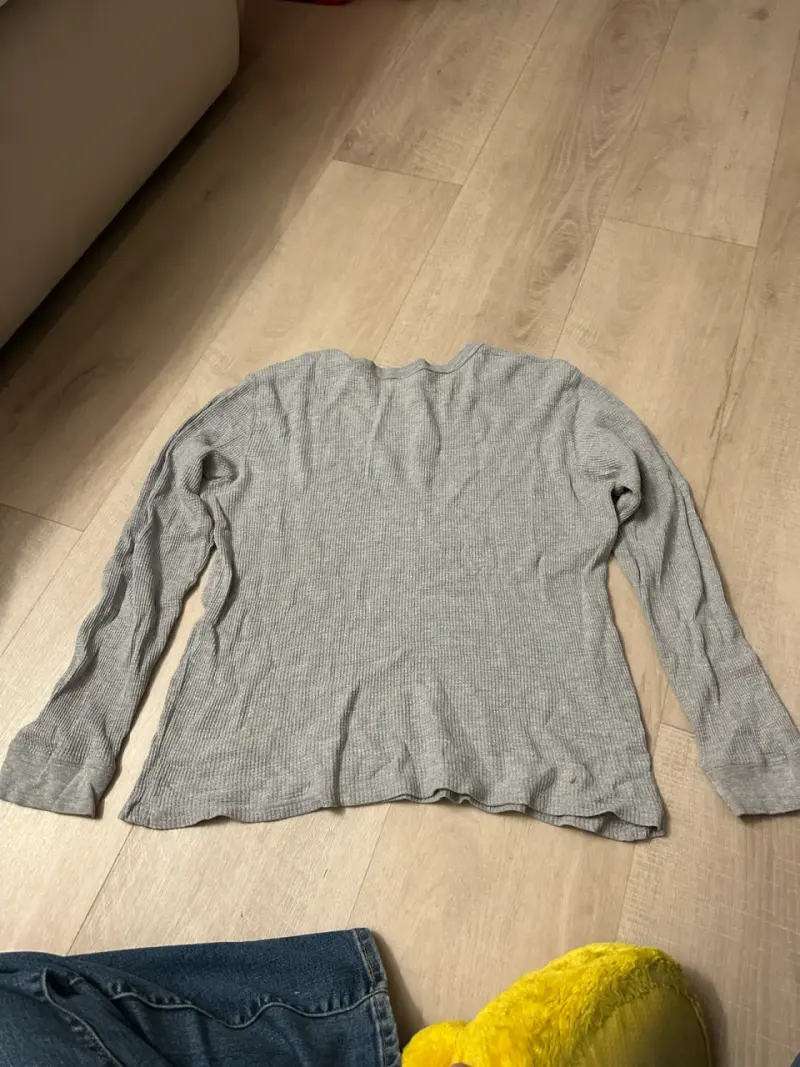 Polera manga larga gris Old Navy - 2