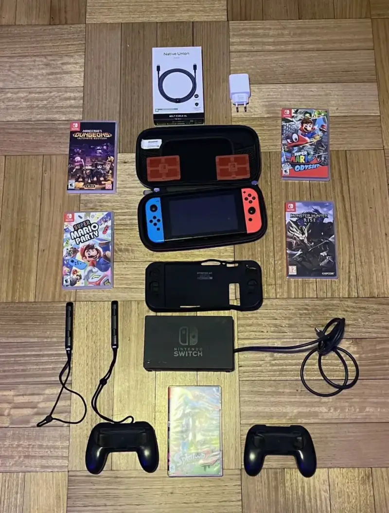 Consola Nintendo Switch con 5 juegos incluidos - 3