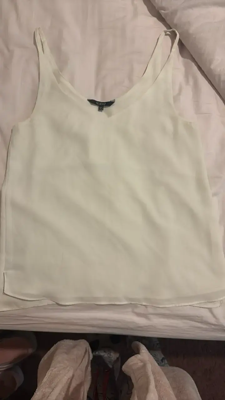 Blusa blanca sin mangas Alaniz - 1