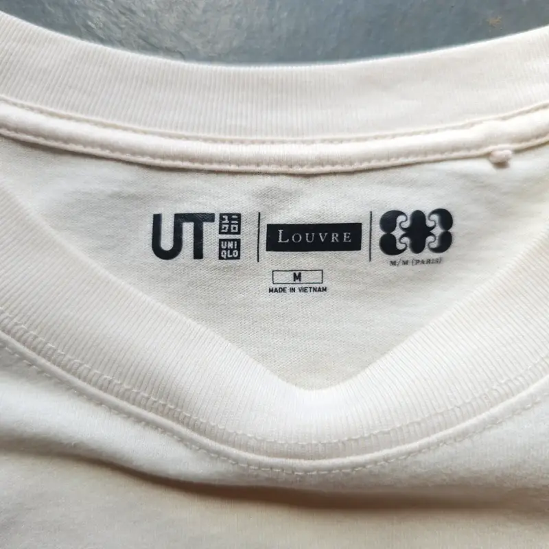 Polera Uniqlo x Museo Louvre - 3
