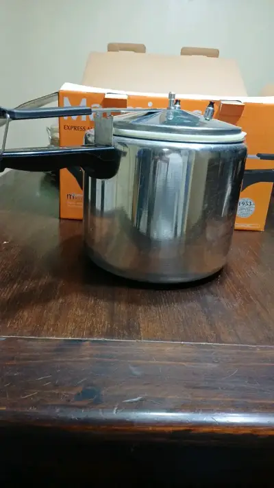 Olla a presión Marmicoc de acero inoxidable - miniatura 2