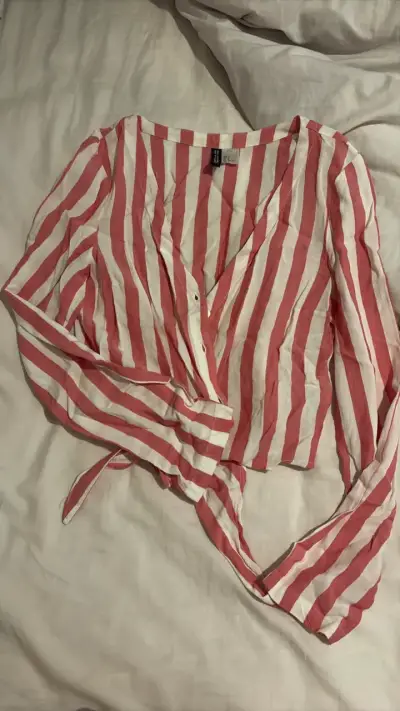 Blusa rayada H&M Divided talla 32 - miniatura 2