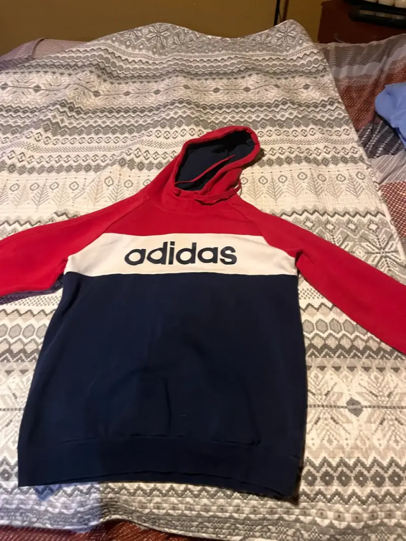 Polerón Adidas con capucha rojo y azul - 1