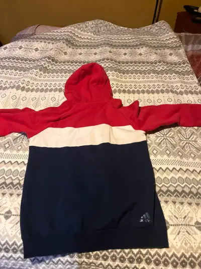 Polerón Adidas con capucha rojo y azul - miniatura 2