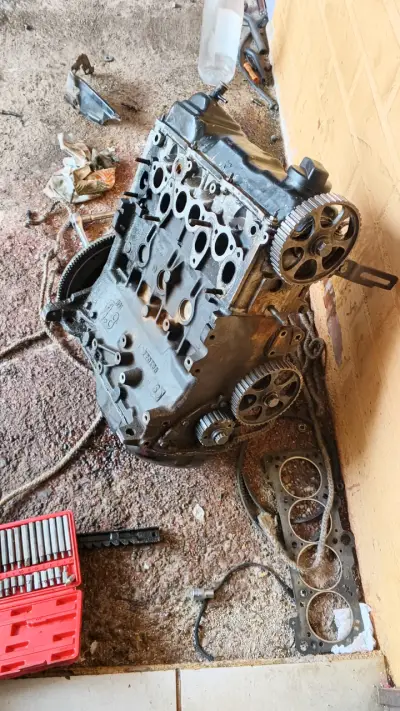 Motor AP 1.8 carburado - miniatura 1