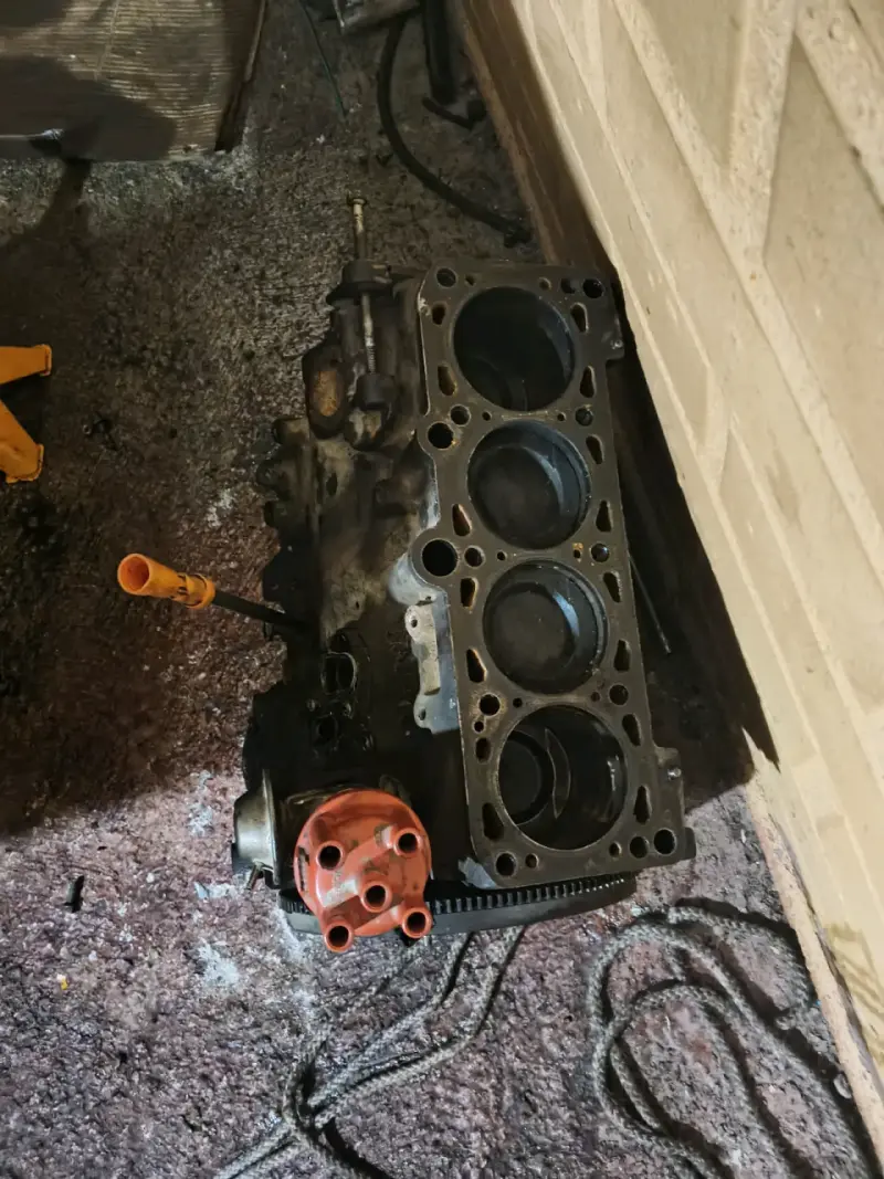 Motor AP 1.8 carburado - 4