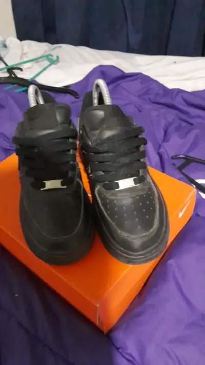 Zapatillas deportivas negras de cuero - miniatura 2