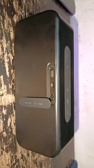 Parlante portátil IRM bluetooth retroiluminado - miniatura 5