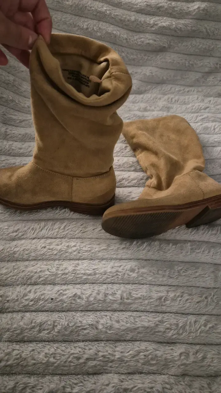 Botas de gamuza beige en buen estado - 2