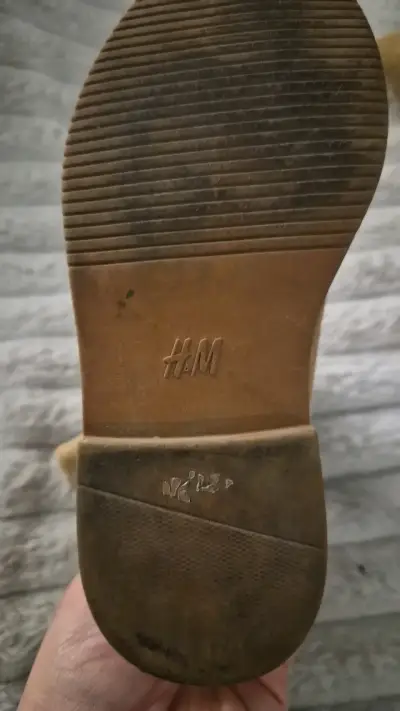 Botas de gamuza beige en buen estado - miniatura 4