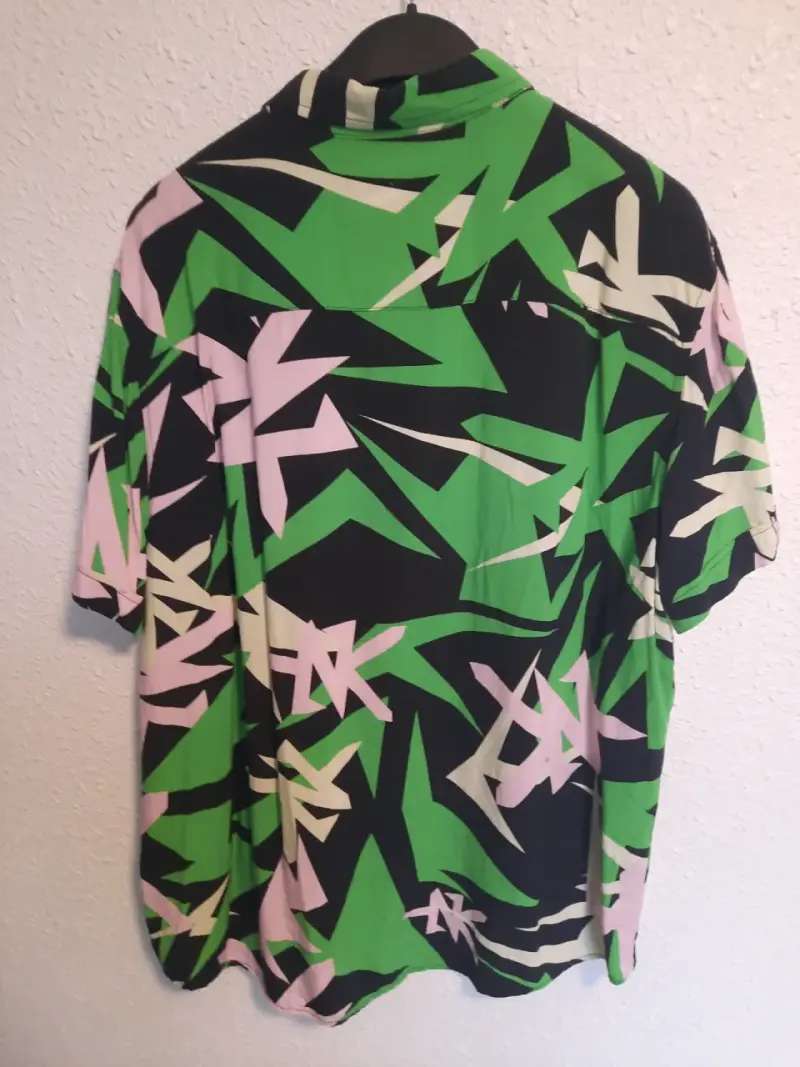Camisa estampada Zoo York verde y negra - 2