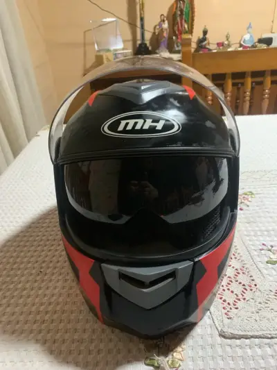 Casco MH negro con rojo - miniatura 1