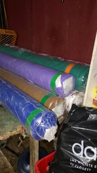 Rollos de tela variados colores y estampados - miniatura 6