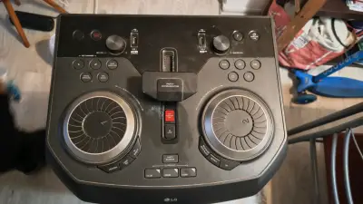 Parlante LG XBOOM 1800W Bluetooth - miniatura 3