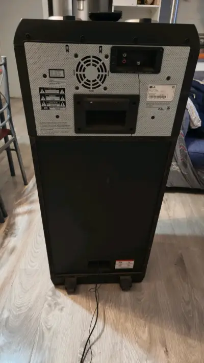 Parlante LG XBOOM 1800W Bluetooth - miniatura 4