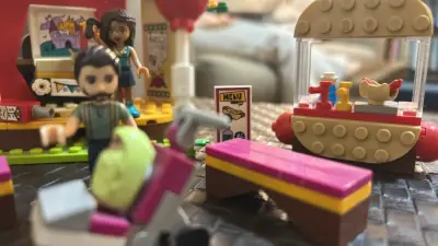 LEGO Friends Parque de Atracciones 41334 - miniatura 3